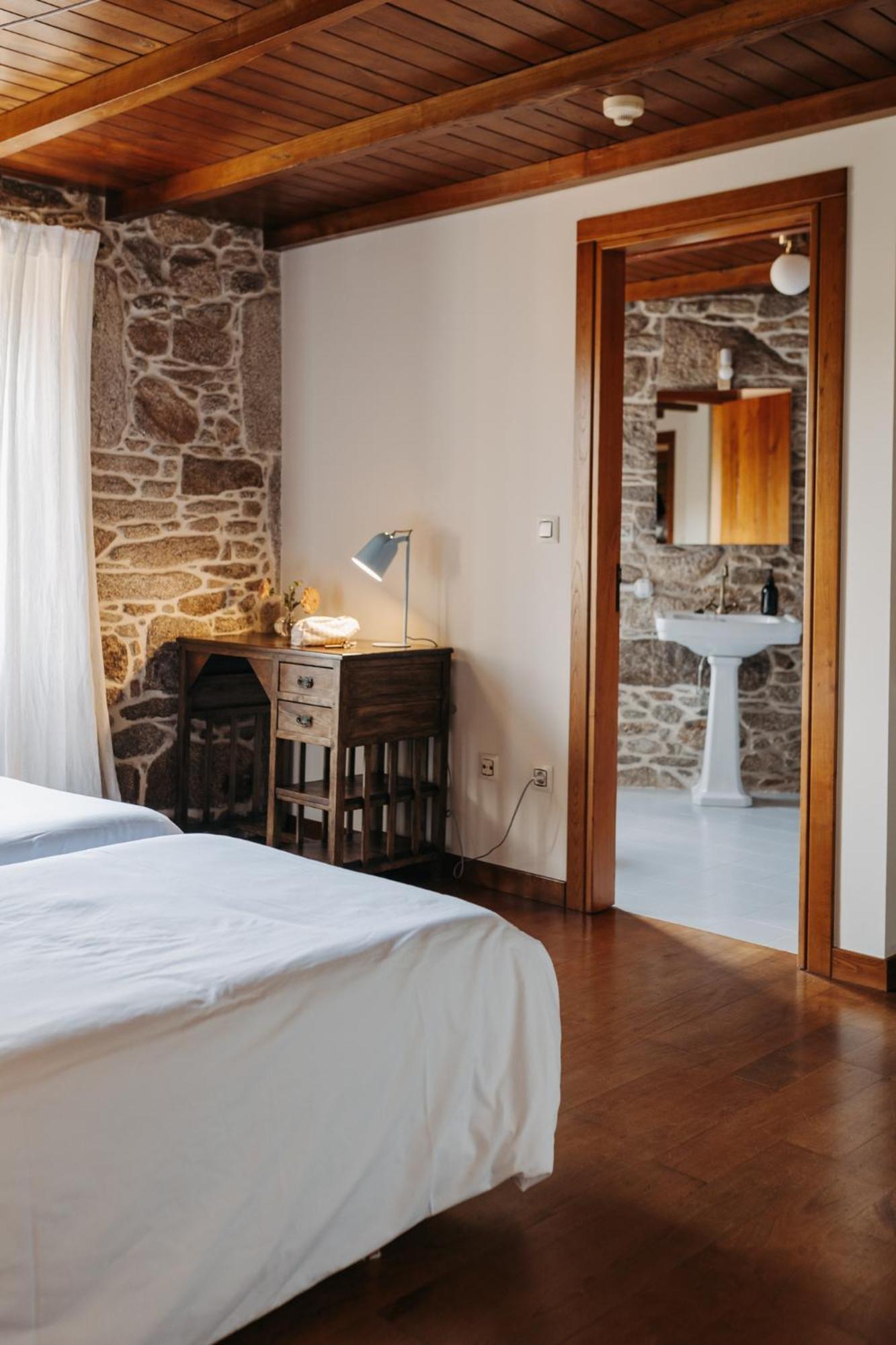 Arrueiro Guest House Laxe Room photo